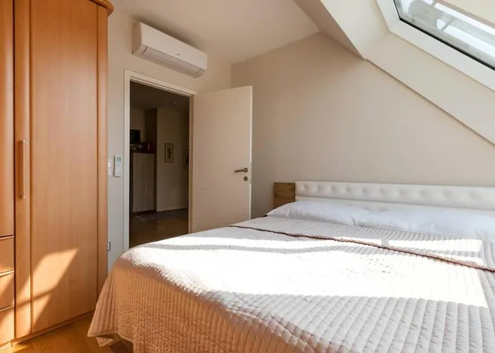 Апартаменти Grosses Penthouse #12 Mit Terrasse Und Aussicht