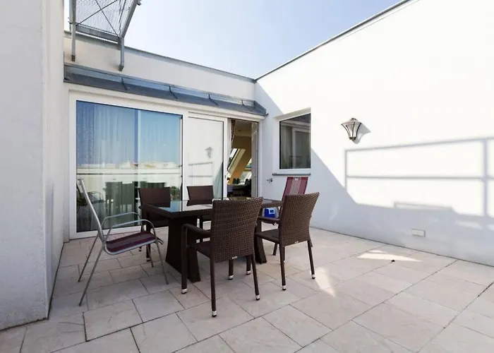 Grosses Penthouse #12 Mit Terrasse Und Aussicht Апартаменти *
